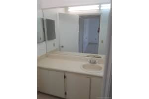 19055 NW 62nd Ave, Hialeah, FL 33015, Sold 11/21/18