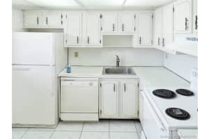 618 Euclid Ave, Miami Beach, FL 33139, Sold 03/12/19