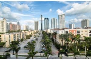 17100 N Bay Rd, Sunny Isles Beach, FL 33160, Sold 08/31/20