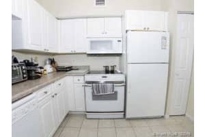 17100 N Bay Rd, Sunny Isles Beach, FL 33160, Sold 08/31/20