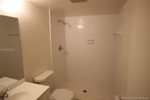 3129 Oakland Shores Dr a109, Oakland Park, FL 33309, Sold 11/15/18