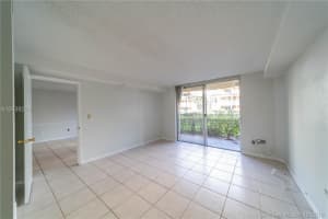 9310 Fontainebleau Blvd, Miami, FL 33172, Sold 06/25/19