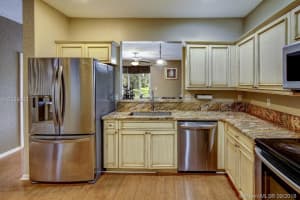 9032 NW 55th St, Sunrise, FL 33351, Sold 11/13/18