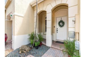 5637 NW 113th Ave, Doral, FL 33178, Sold 11/26/18