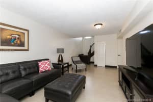 553 NW 98th Ct, Miami, FL 33172, Sold 11/14/18