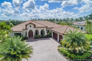8810 Parkside Estates Dr, Davie, FL 33328, Sold 11/20/18