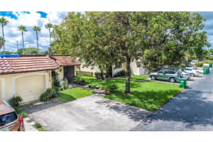 6518 NW 188th Ln, Hialeah, FL 33015, Sold 11/30/18