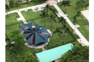 1800 N Bayshore Dr, Miami, FL 33132, Sold 05/14/19