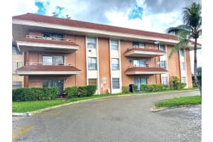 17650 NW 68th Ave APT A3003, Hialeah, FL 33015, Sold 11/30/18