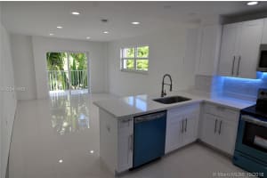 301 Michigan Ave, Miami Beach, FL 33139, Sold 01/18/19