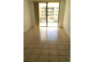 8075 NW 7th St, Miami, FL 33126, Sold 05/01/19