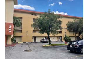 8889 Fontainebleau Blvd, Miami, FL 33172, Sold 03/28/19