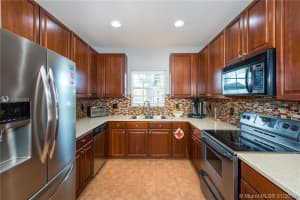 975 NW 126th Ave, Coral Springs, FL 33071, Sold 05/28/19