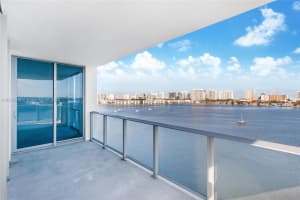 17111 Biscayne Blvd, North Miami Beach, FL 33160, Sold 04/27/22