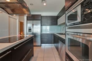 7928 East Dr, North Bay Village, FL 33141, Sold 02/15/19
