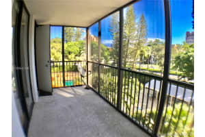 20100 W Country Club Dr, Aventura, FL 33180, Sold 12/13/18