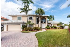 15650 NW 83rd Pl, Hialeah, FL 33016, Sold 11/19/18