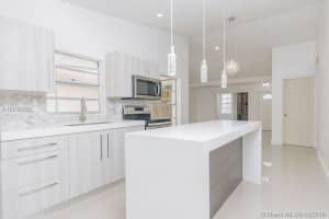 8533 NW 193rd Ln, Hialeah, FL 33015, Sold 11/02/18