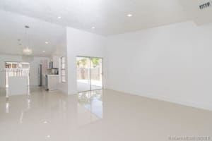 8533 NW 193rd Ln, Hialeah, FL 33015, Sold 11/02/18