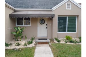 19134 NW 80th Ct, Hialeah, FL 33015, Sold 03/19/19