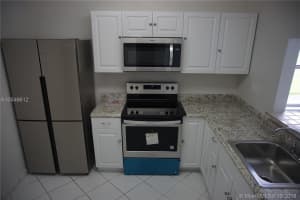 11267 SW 88th St j101, Miami, FL 33173, Sold 11/09/18