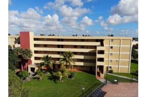 9180 Fontainebleau Blvd, Miami, FL 33172, Sold 01/24/19