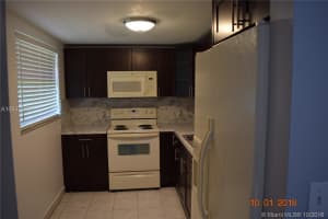 9180 Fontainebleau Blvd, Miami, FL 33172, Sold 01/24/19