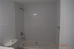 9180 Fontainebleau Blvd, Miami, FL 33172, Sold 01/24/19