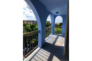 9460 Fontainebleau Blvd, Miami, FL 33172, Sold 04/09/19
