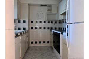 571 NW 107th Ave, Miami, FL 33172, Sold 02/11/19