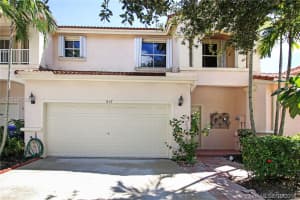 837 NW 133rd Ave, Pembroke Pines, FL 33028, Sold 12/10/18