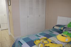7120 NW 179th St, Hialeah, FL 33015, Sold 05/07/20