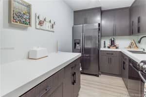6969 Collins Ave, Miami, FL 33141, Sold 01/10/19