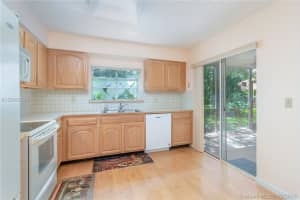 964 NW 93rd Ave # 17, Plantation, FL 33324, Sold 03/22/19