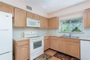 964 NW 93rd Ave # 17, Plantation, FL 33324, Sold 03/22/19
