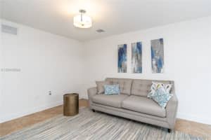 611 SW 2nd Pl, Florida City, FL 33034, Sold 12/07/18