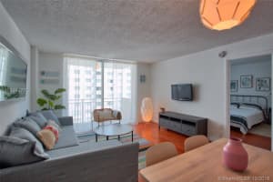 345 Ocean Dr, Miami Beach, FL 33139, Sold 04/15/19