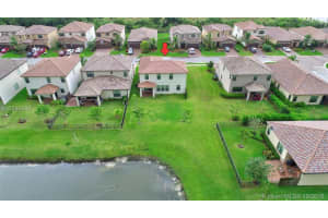 8822 Willow Cove Ln, Lake Worth, FL 33467, Sold 05/15/19