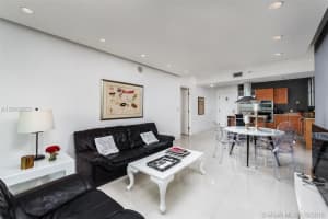 218 SE 14th St, Miami, FL 33131, Sold 05/11/19