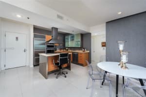 218 SE 14th St, Miami, FL 33131, Sold 05/11/19