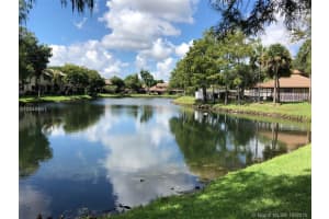 9182 Vineyard Lake Dr, Plantation, FL 33324, Sold 03/29/19