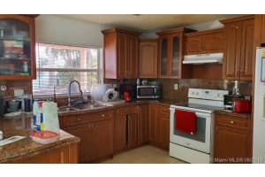 8733 NW 189th Terrace, Hialeah, FL 33018, Sold 10/07/19