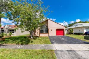 5896 SW 99th Ln, Cooper City, FL 33328, Sold 11/19/18