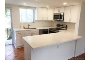 531 NW 82nd Ave, Doral, FL 33126, Sold 01/15/19