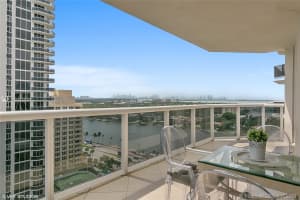 4779 Collins Ave, Miami Beach, FL 33140, Sold 06/01/21