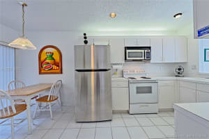 10048 NW 43rd Terrace, Doral, FL 33178, Sold 01/03/19