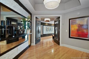 2711 S Ocean Dr, Hollywood, FL 33019, Sold 09/18/19