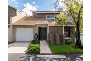 652 Woodgate Ln, Sunrise, FL 33326, Sold 11/28/18