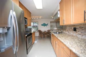 9201 NW 9th Ct, Plantation, FL 33324, Sold 01/25/19