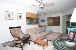 9201 NW 9th Ct, Plantation, FL 33324, Sold 01/25/19